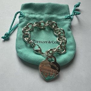 Tiffany and co round link bracelet with Return to Tiffany Blue Splash charm